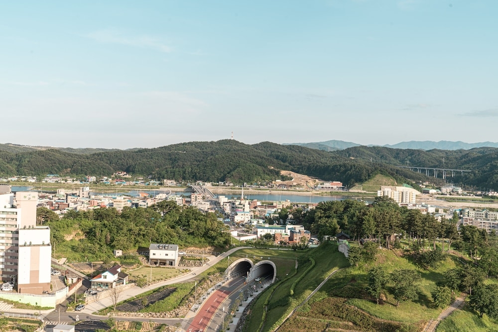 숙박 시설에서 보는 주변 전망