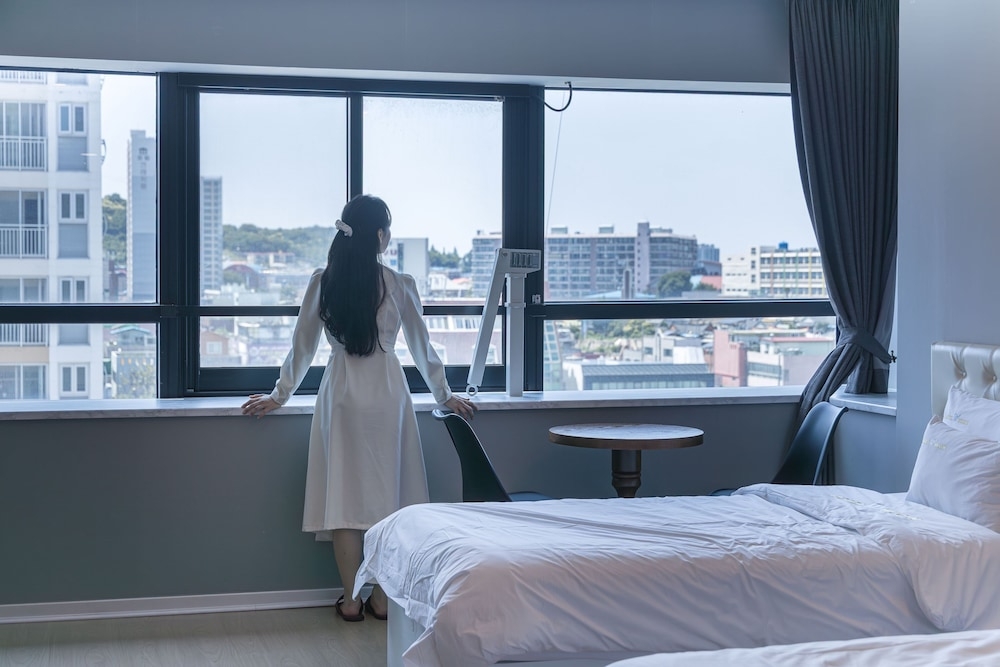 숙박 시설에서 보는 시내 전망