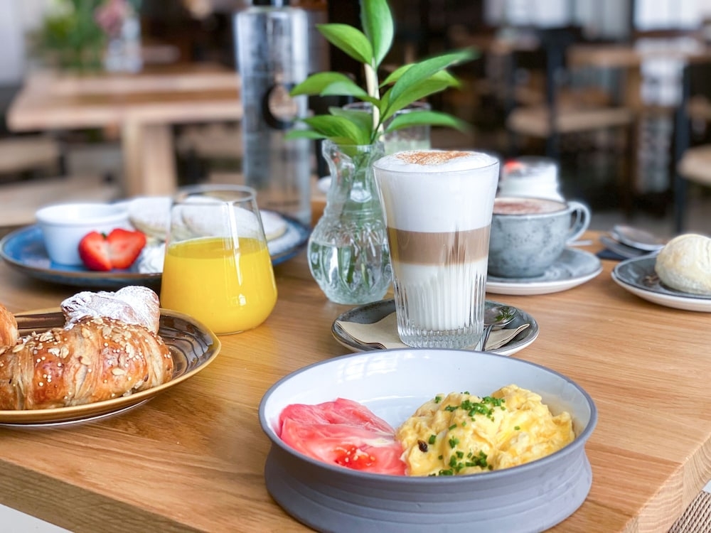 뷔페 아침 식사