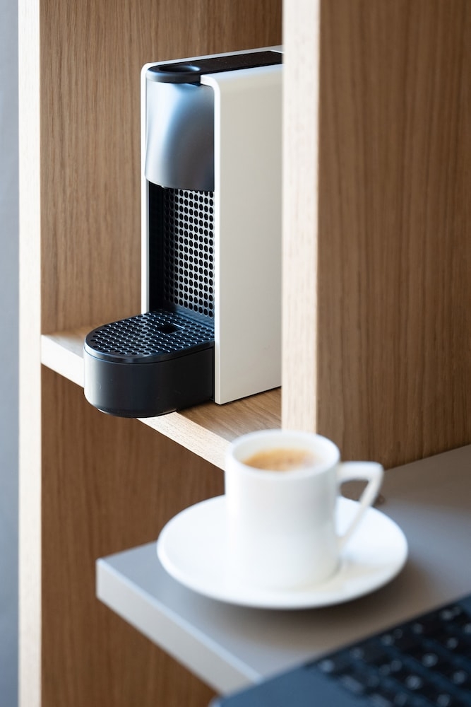 객실 내 식사 공간