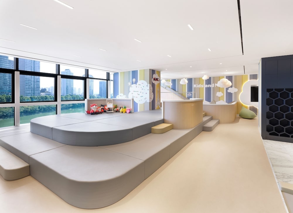 어린이 놀이 공간 - 실내