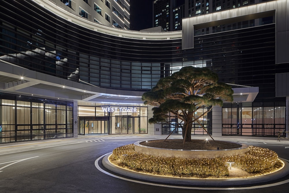 숙박 시설 입구