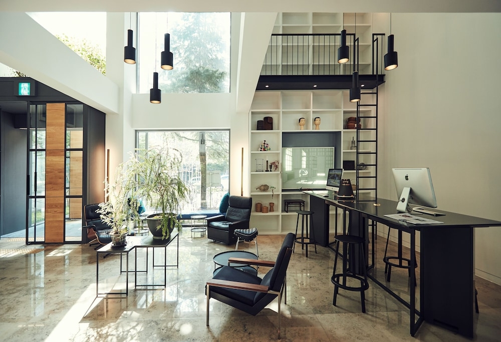 로비 좌석 공간