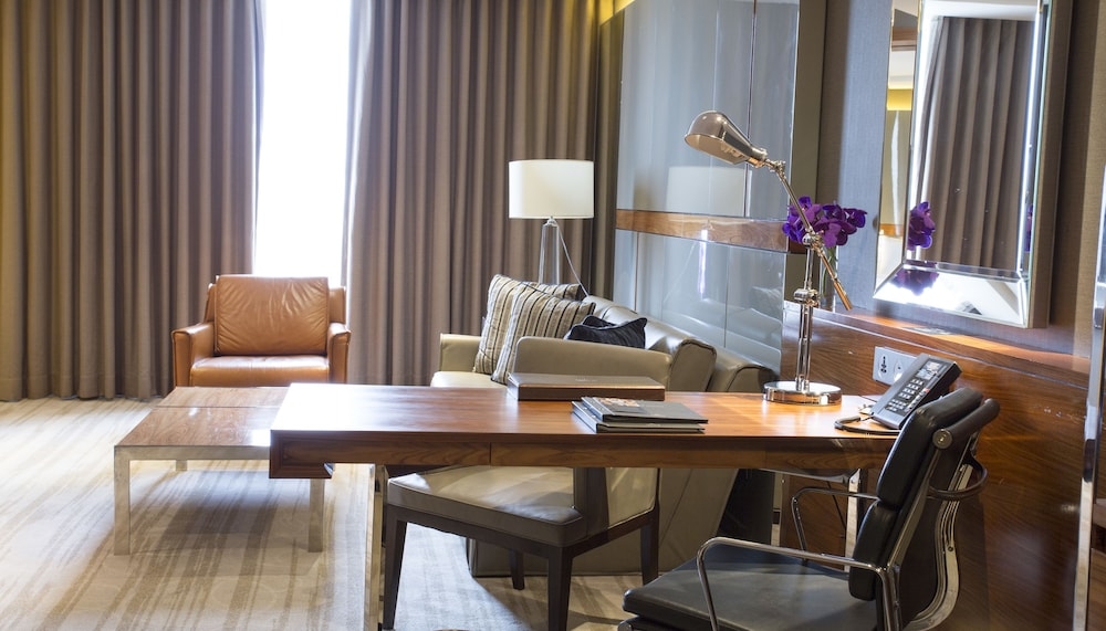 객실 내 비즈니스 센터