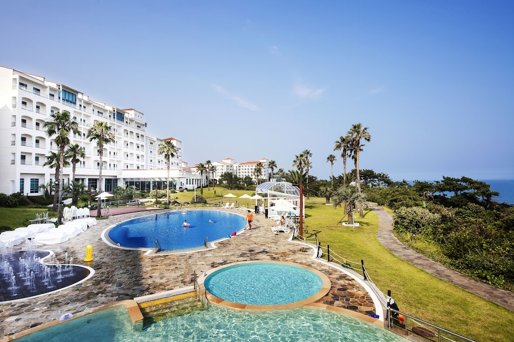 숙박 시설 정면