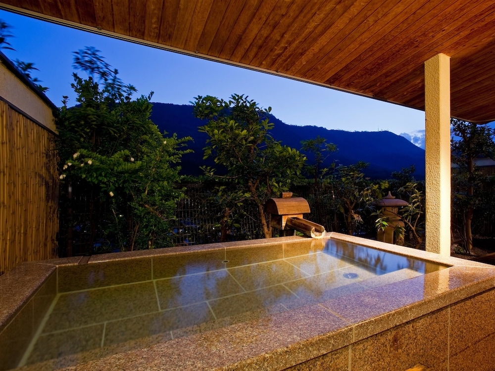 야외 스파 욕조