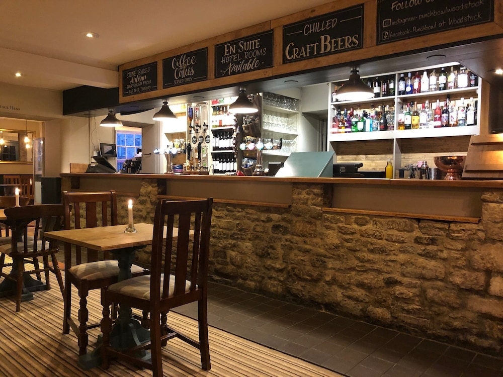 바(숙박 시설 내)