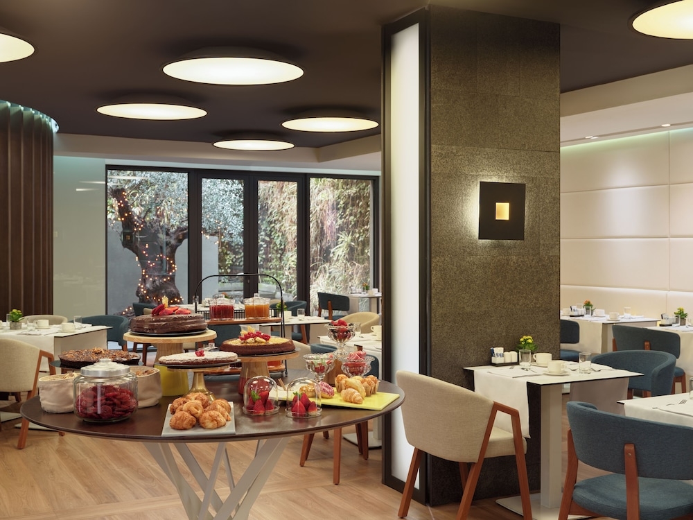 뷔페 아침 식사