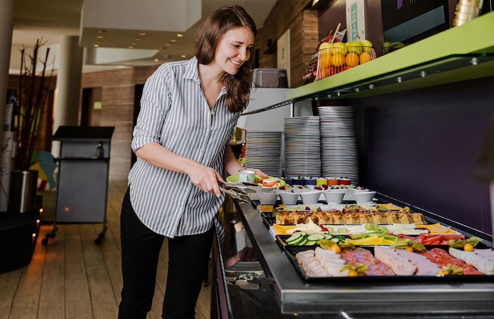 뷔페 아침 식사