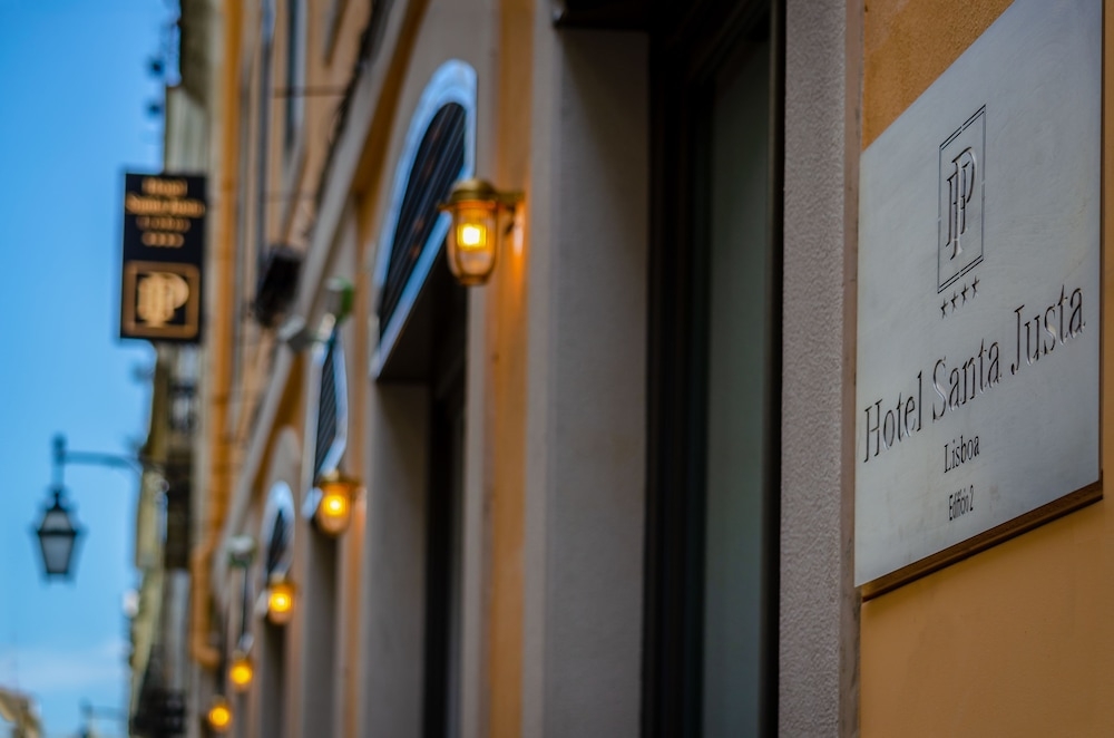 숙박 시설 정면