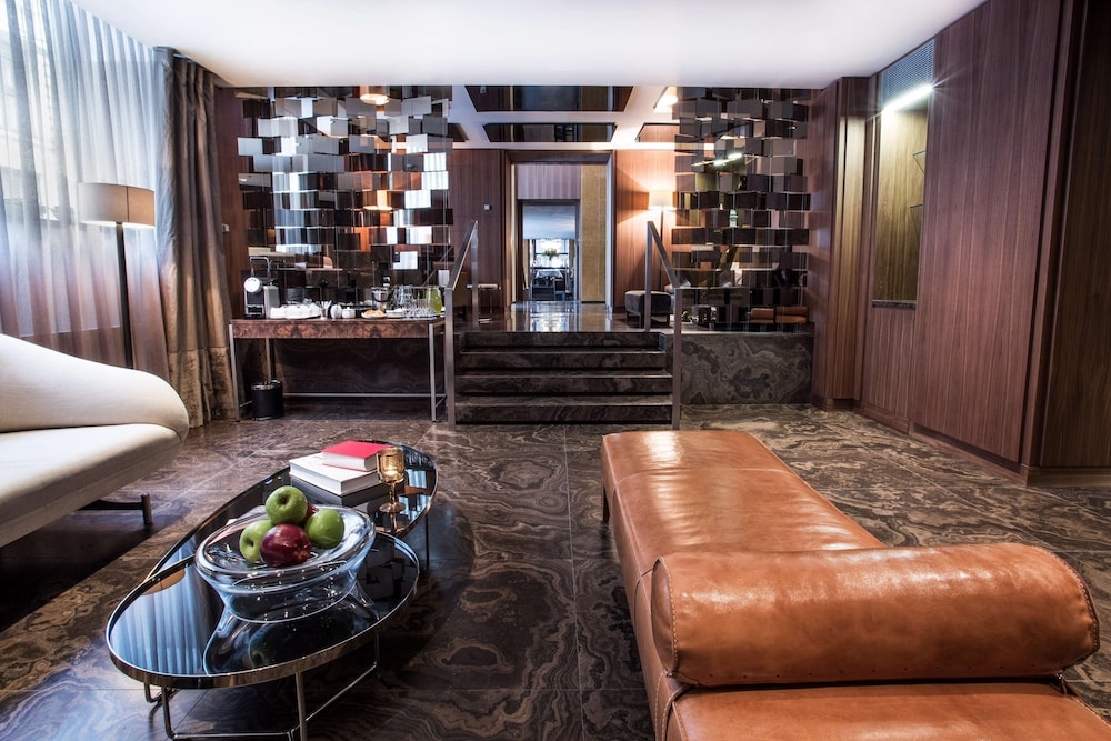 로비 좌석 공간