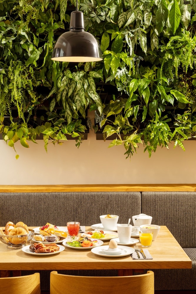 뷔페 아침 식사