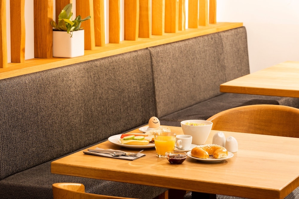 뷔페 아침 식사