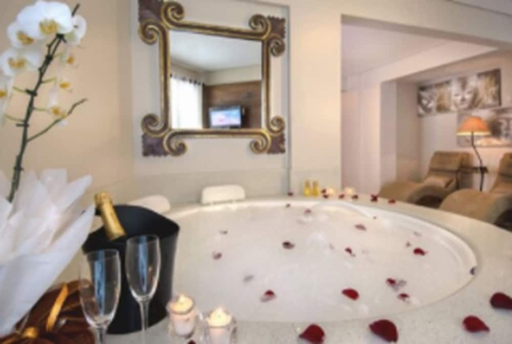 전용 스파 욕조