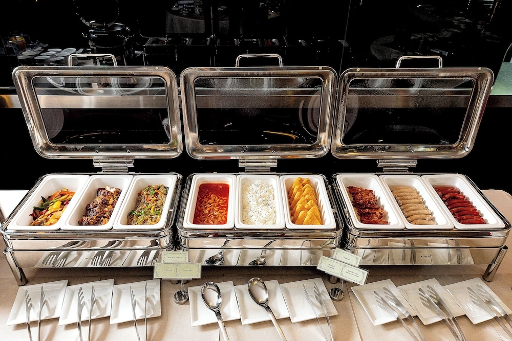 뷔페 아침 식사