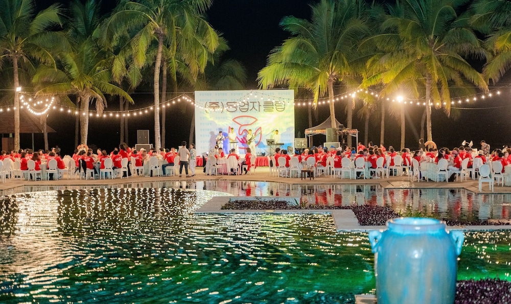 야외 연회 공간