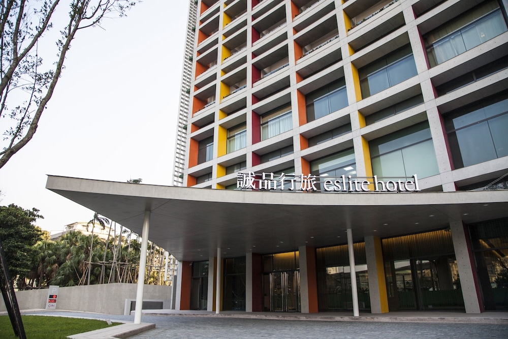 숙박 시설 입구