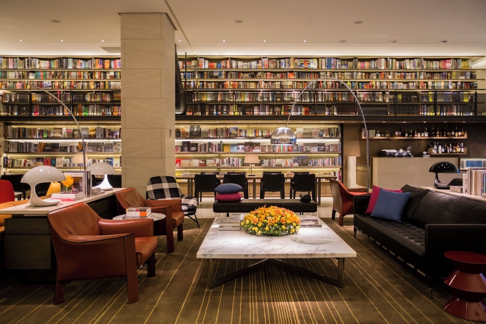 숙박 시설 정면