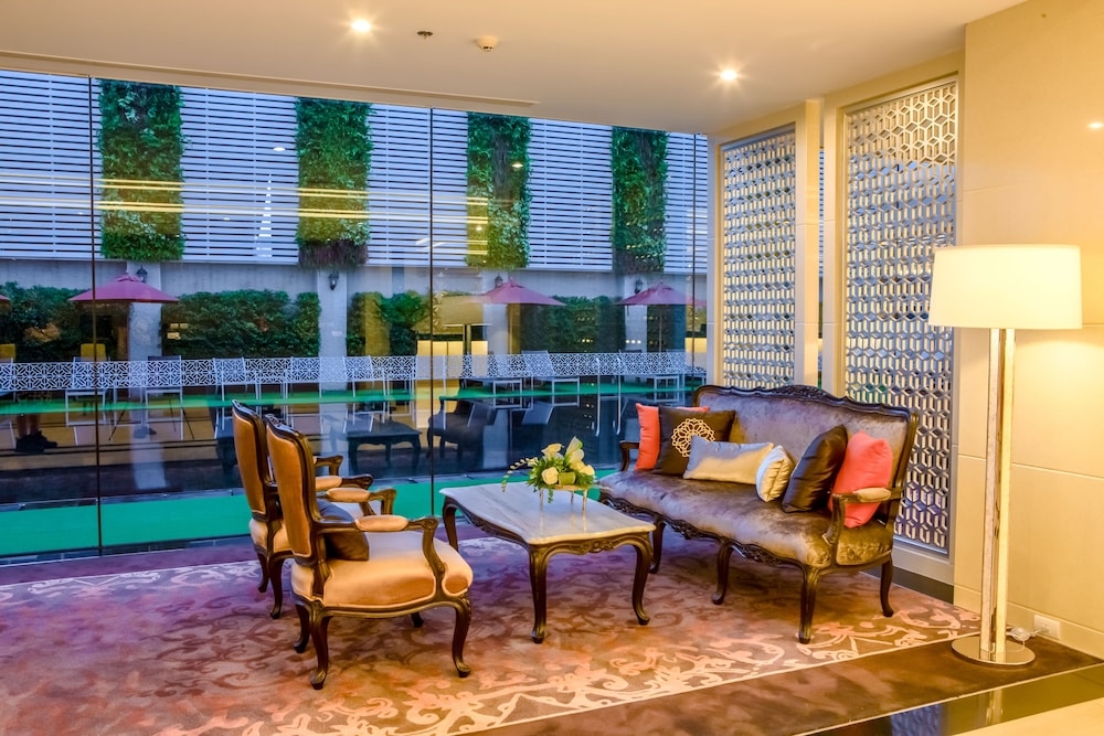 로비 좌석 공간