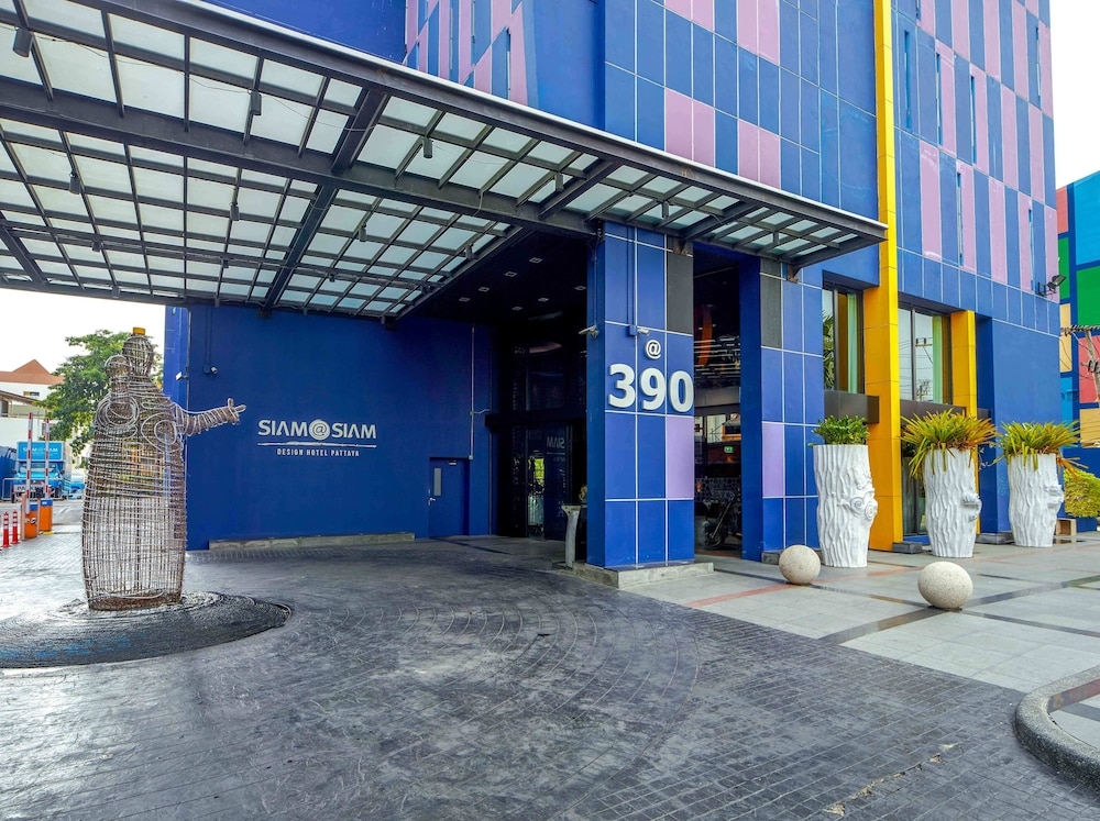 숙박 시설 입구