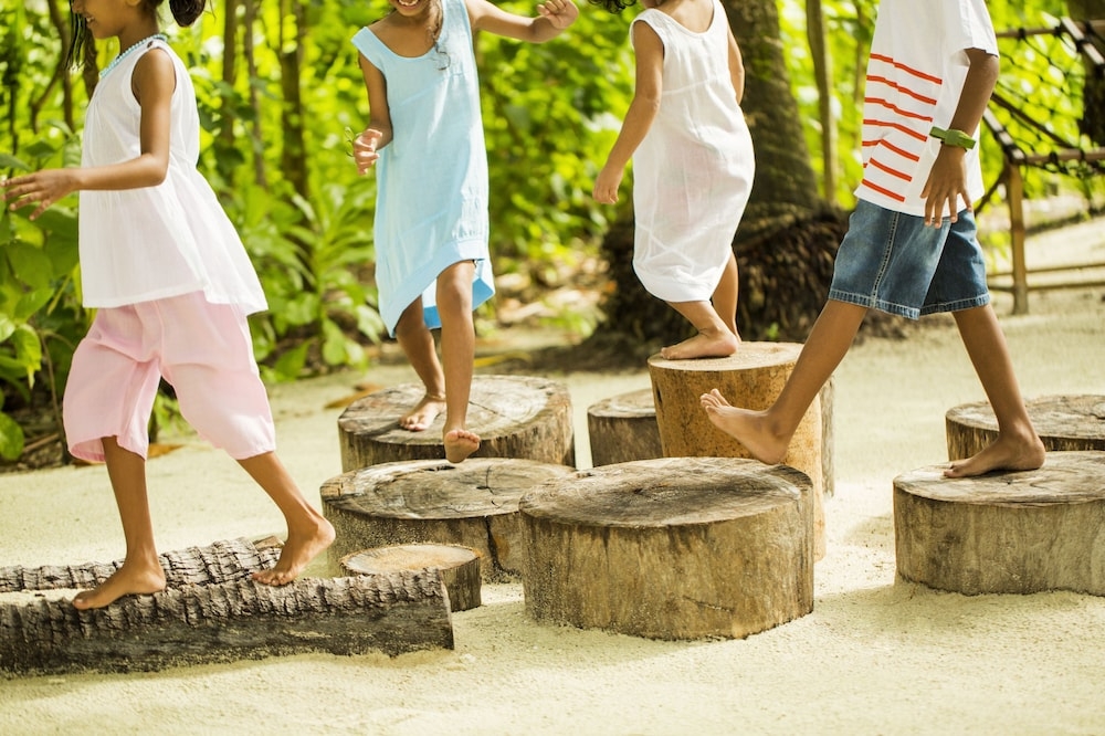 어린이 놀이 공간 - 야외