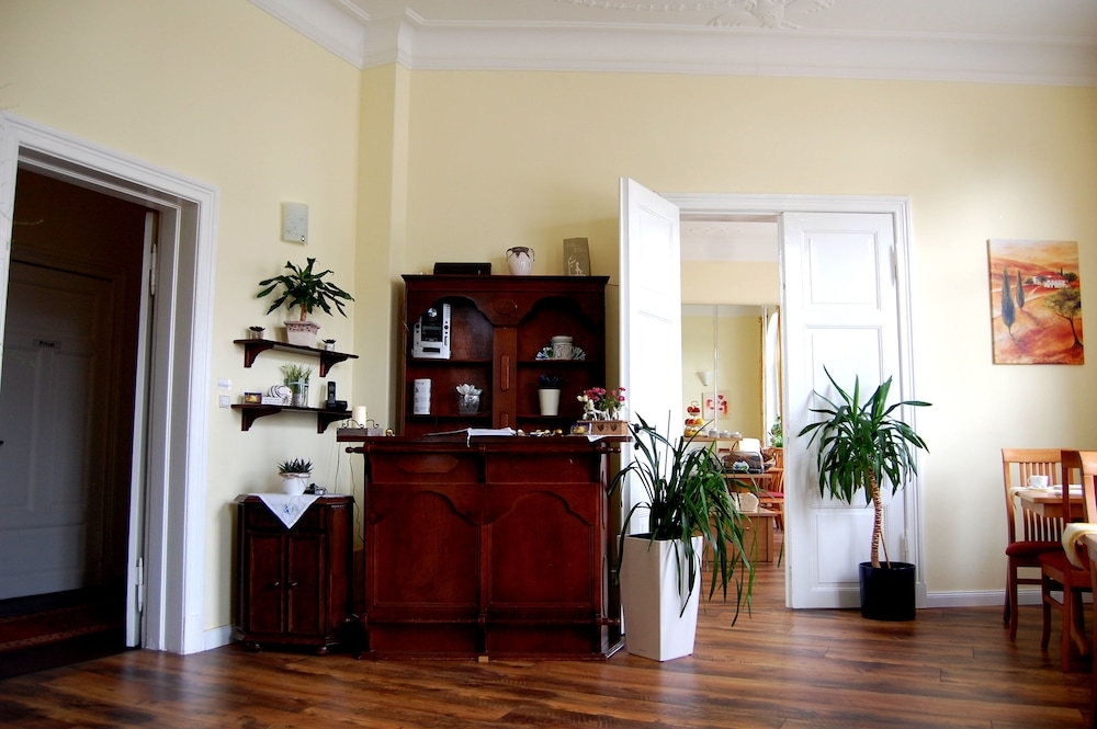 체크인/체크아웃 키오스크