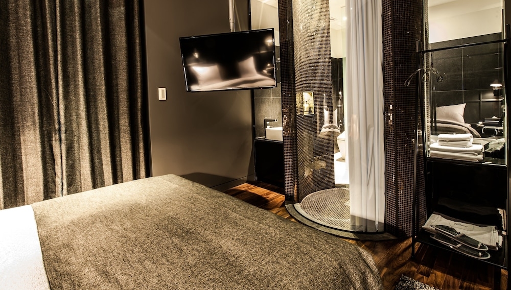 객실 내 비즈니스 센터