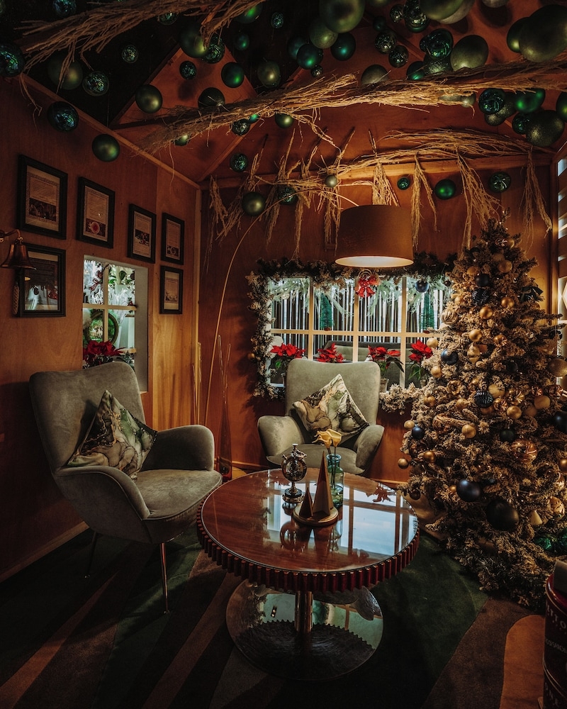 로비 좌석 공간