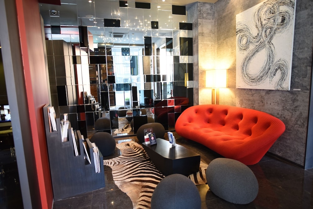 로비 좌석 공간