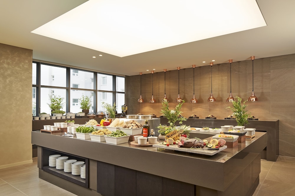 뷔페 아침 식사