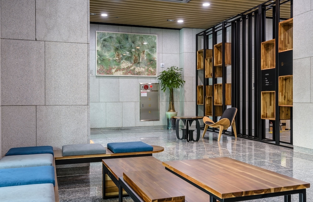 로비 좌석 공간