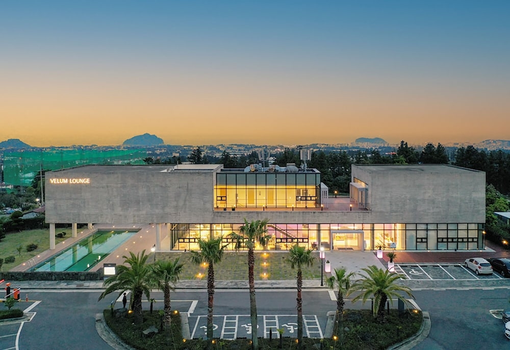 숙박 시설 정면