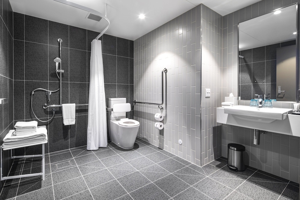 장애인 지원 욕실