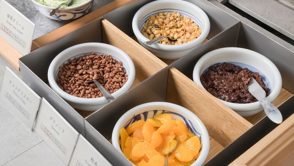 뷔페 아침 식사