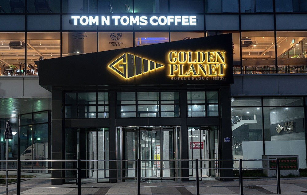 숙박 시설 정면