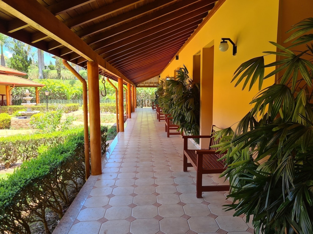 숙박 시설 정면