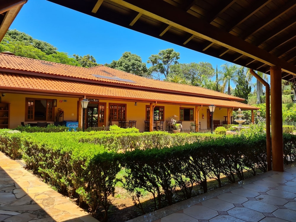 숙박 시설 정면