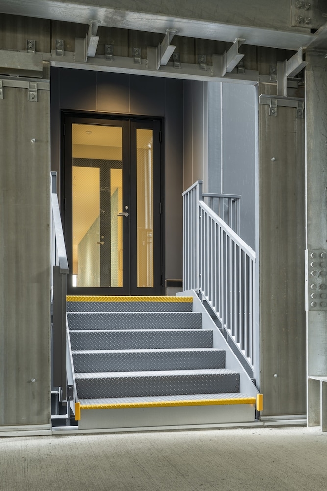 숙박 시설 입구