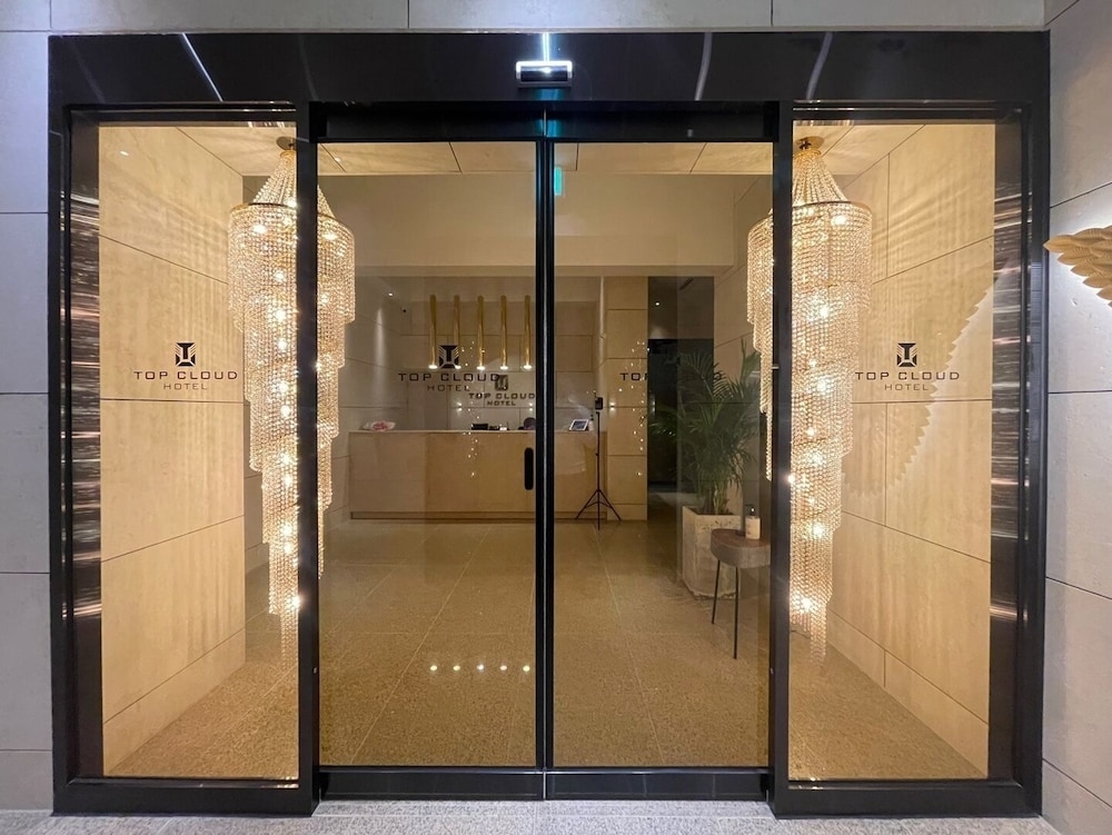 숙박 시설 정면