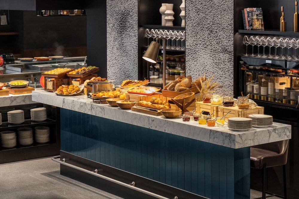 뷔페 아침 식사