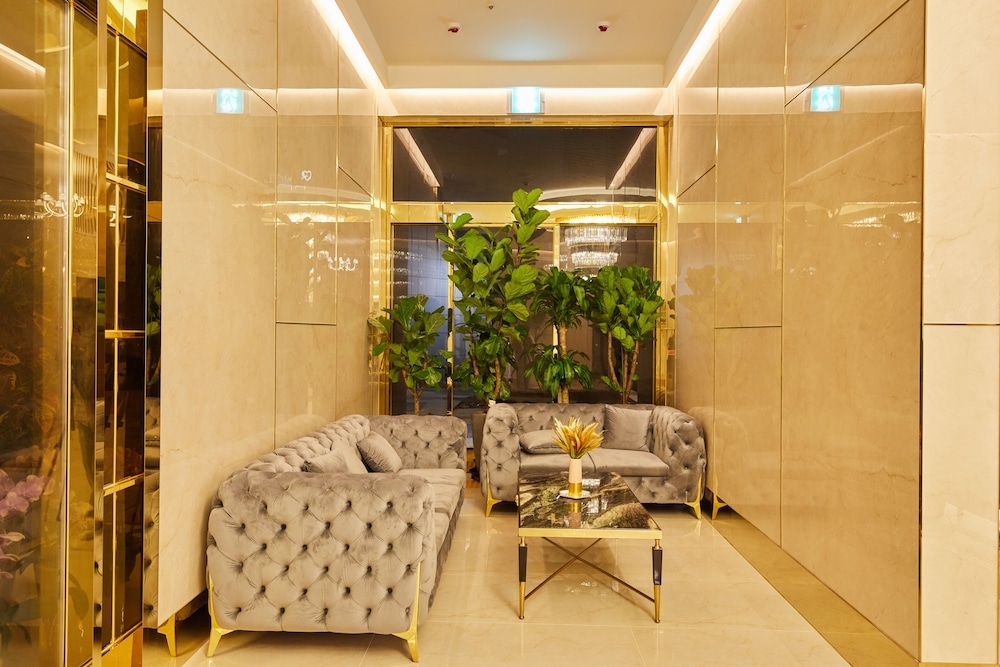 로비 좌석 공간