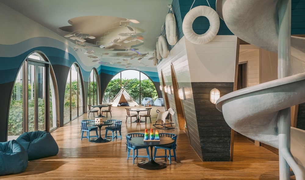 어린이 놀이 공간 - 실내