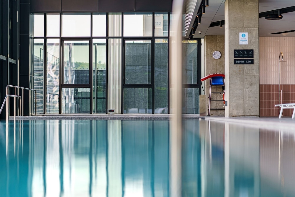 실내/야외 수영장