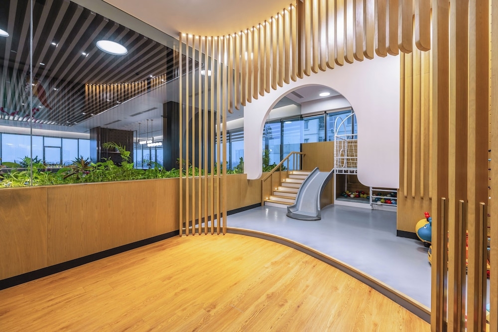 어린이 놀이 공간 - 실내