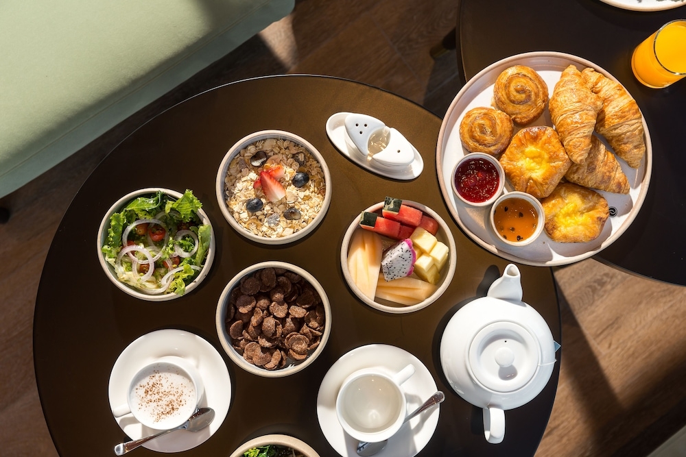 뷔페 아침 식사