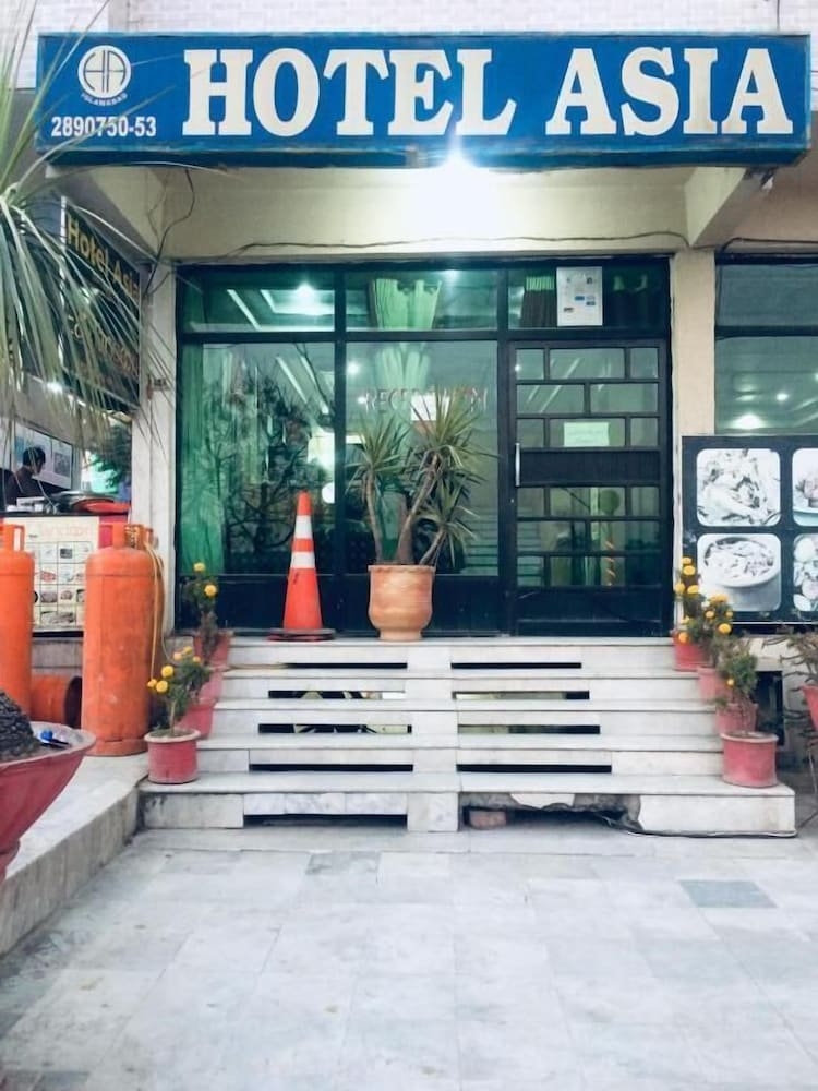 숙박 시설 정면