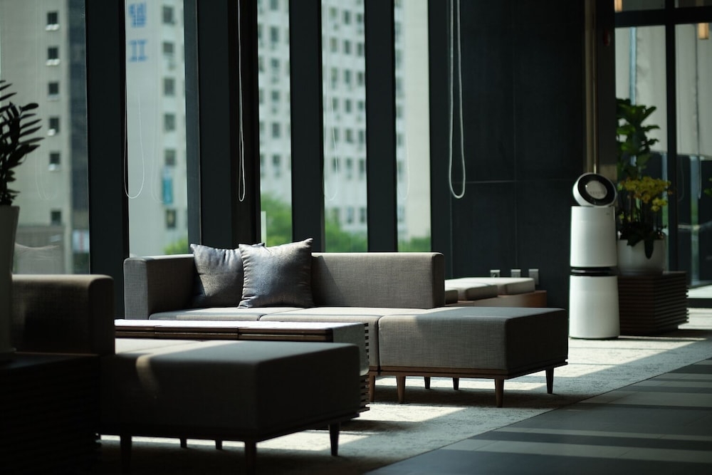 로비 좌석 공간