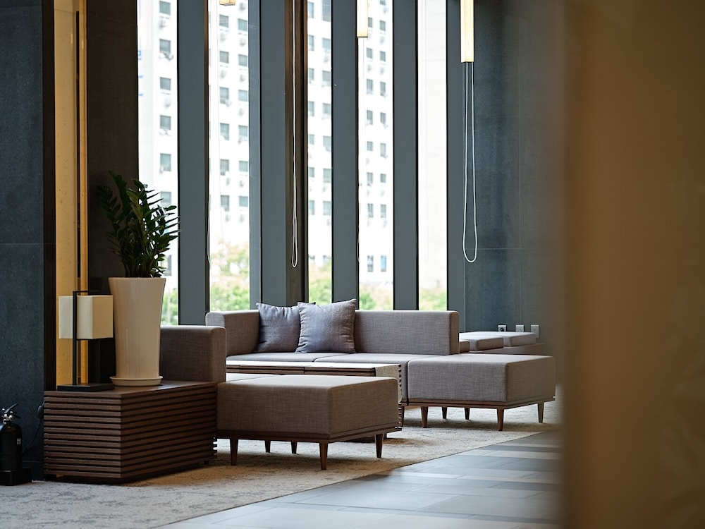 로비 좌석 공간