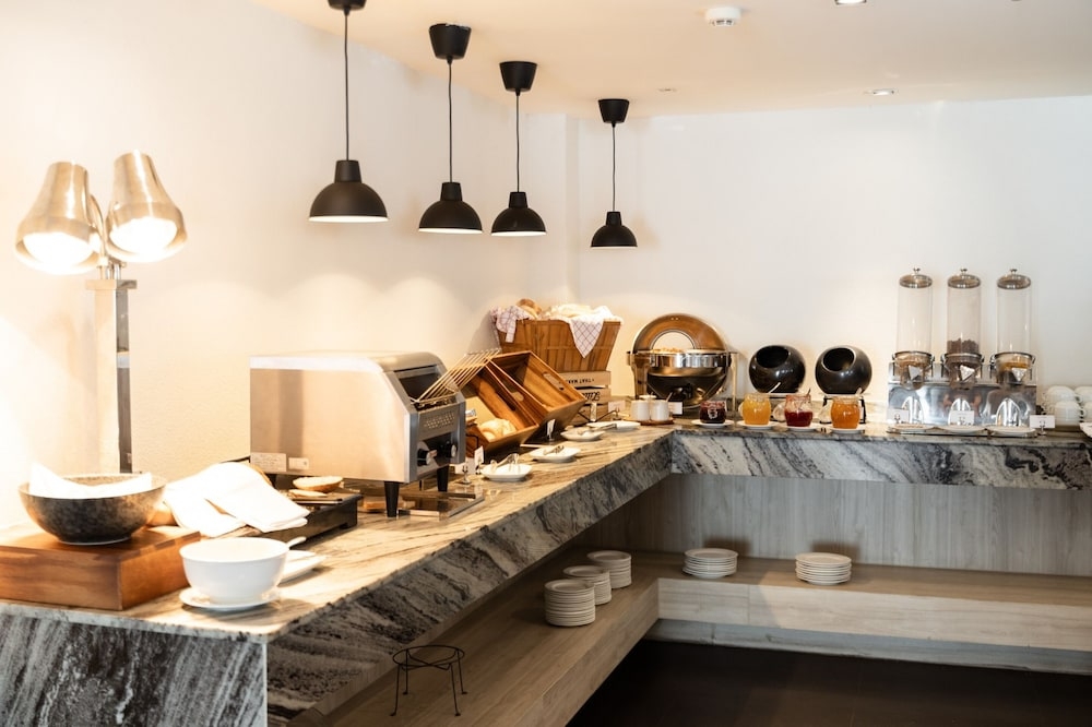 뷔페 아침 식사