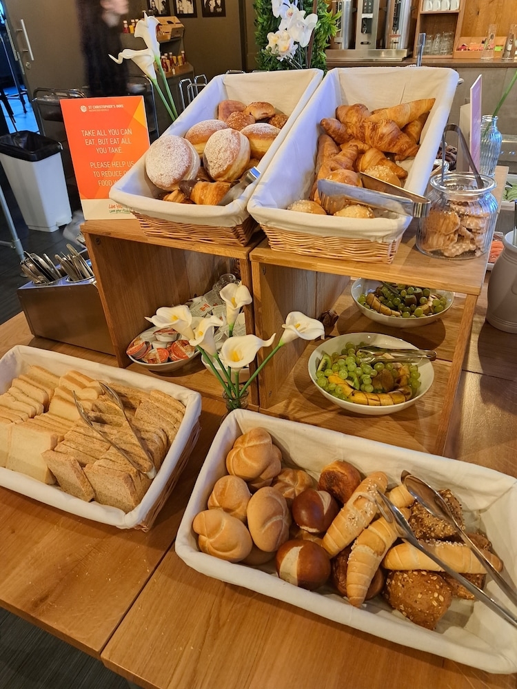 뷔페 아침 식사